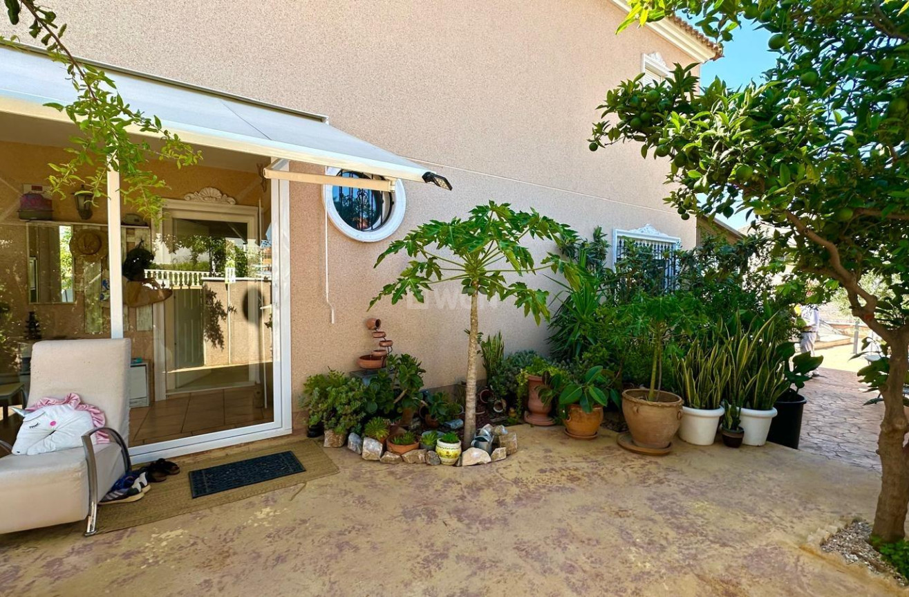 Resale - Villa - Orihuela Costa - La Regia