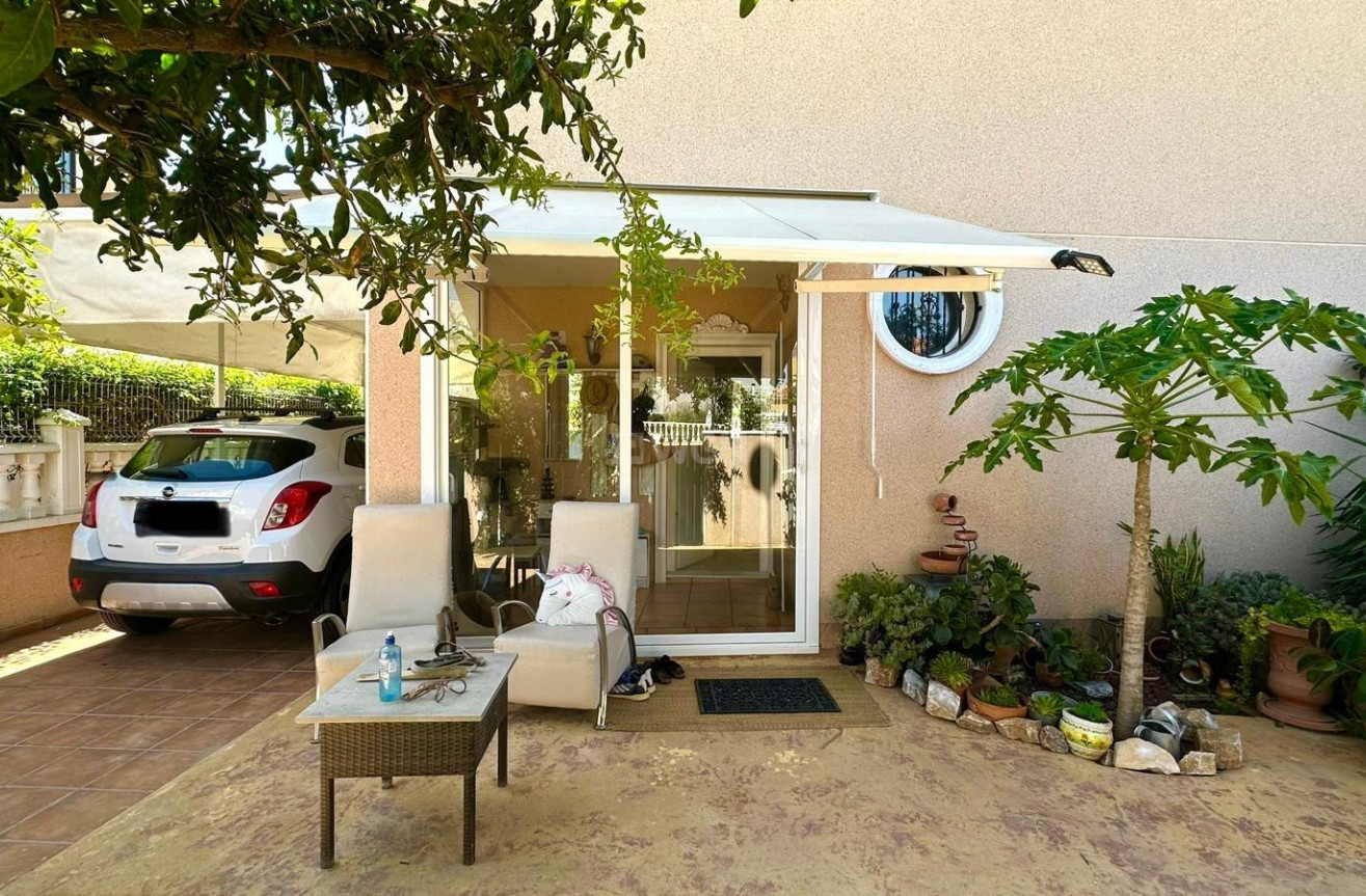 Resale - Villa - Orihuela Costa - La Regia