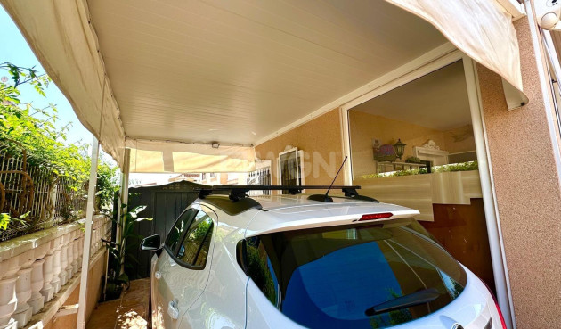 Resale - Villa - Orihuela Costa - La Regia