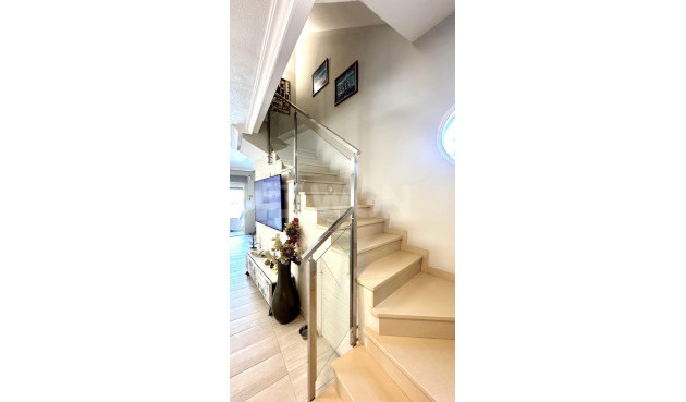 Resale - Villa - Orihuela Costa - La Regia