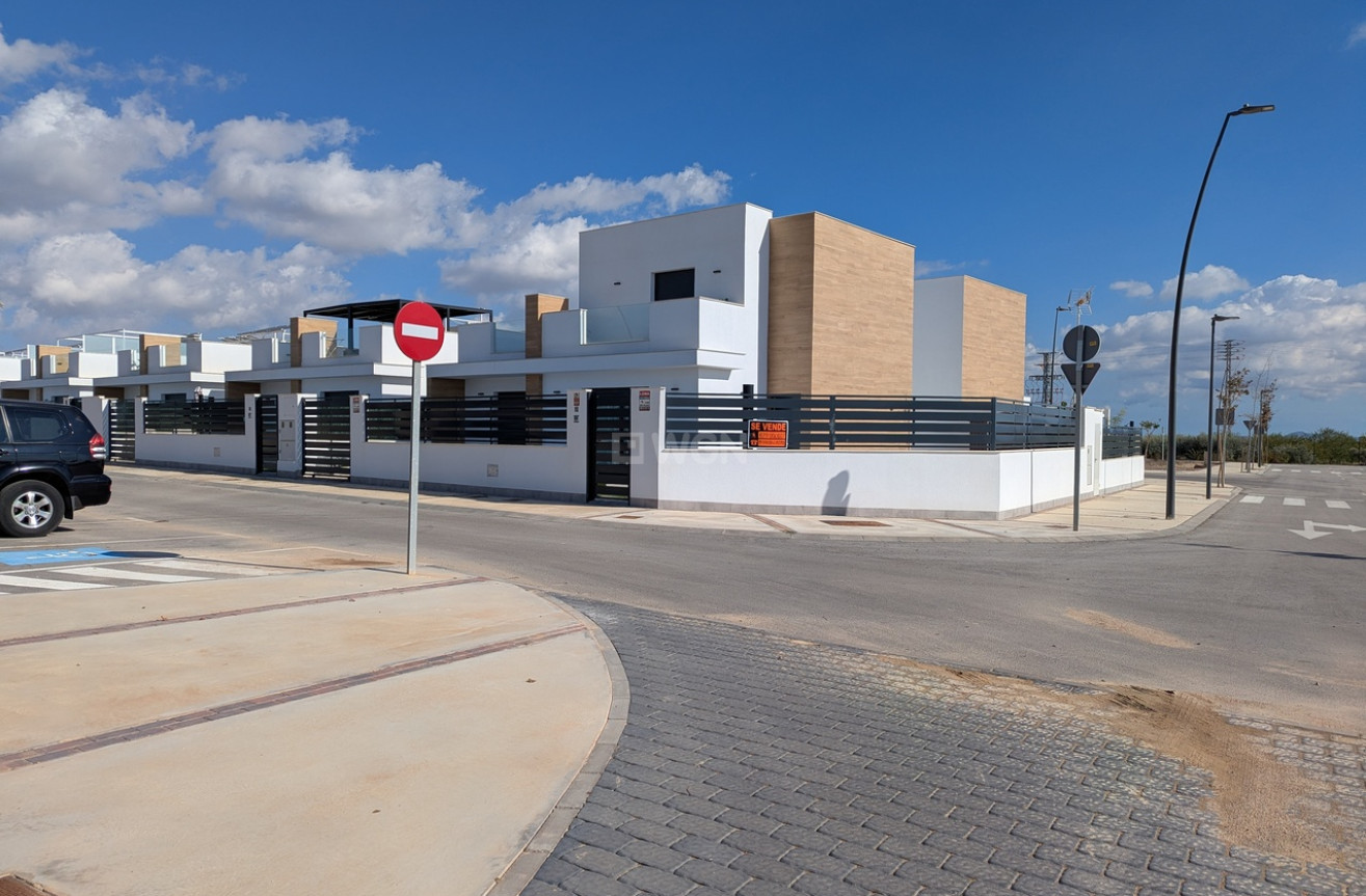 Resale - Villa - Roldan - Inland