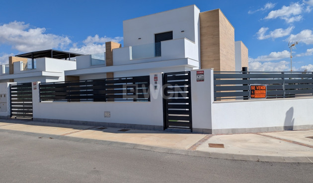 Resale - Villa - Roldan - Inland