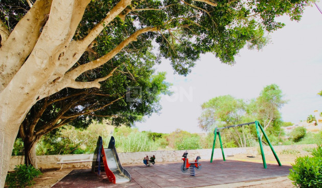 Resale - Townhouse - Orihuela Costa - Costa Blanca