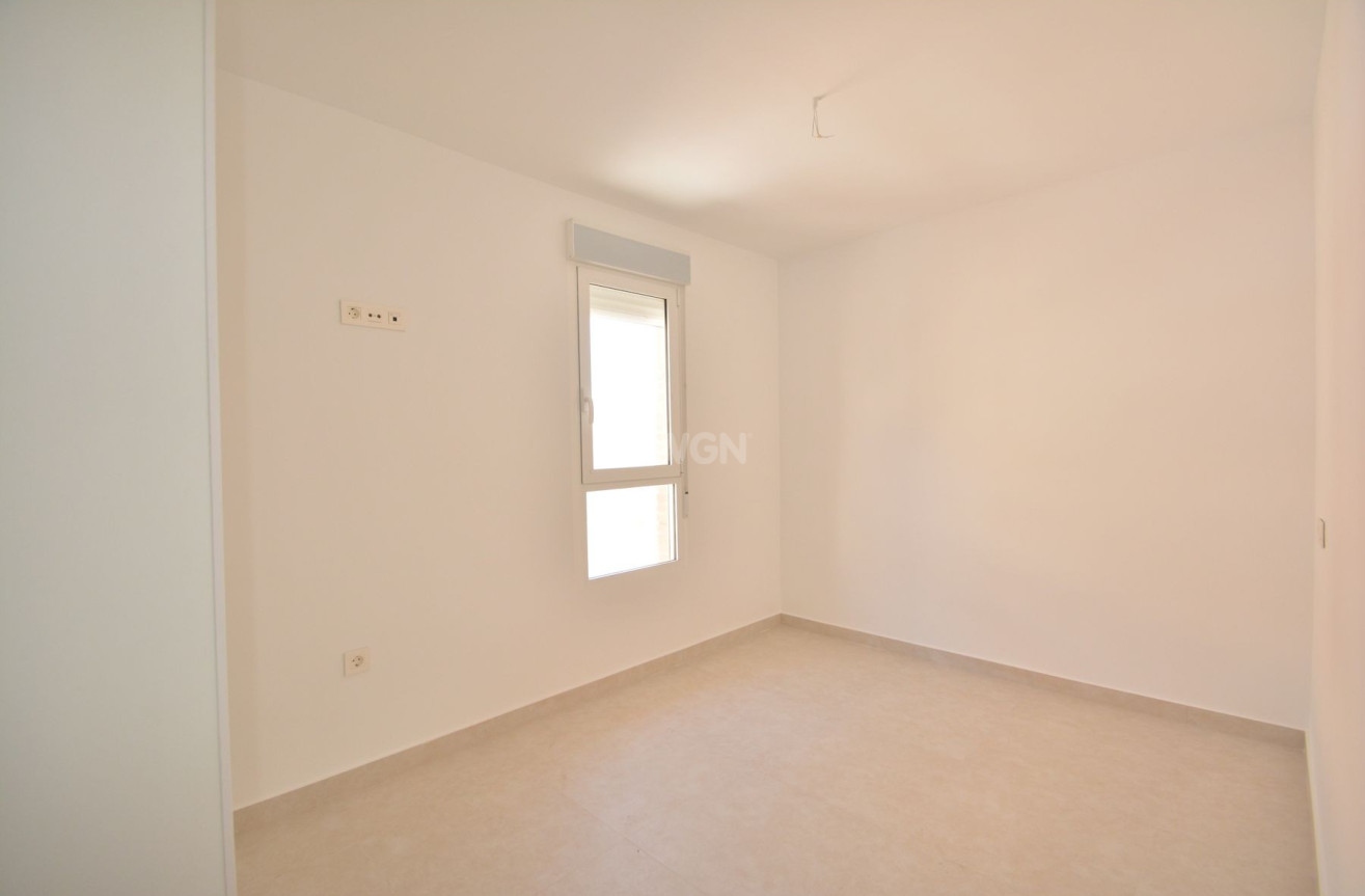 Odsprzedaż - Mieszkanie w bloku - Torrevieja - Costa Blanca