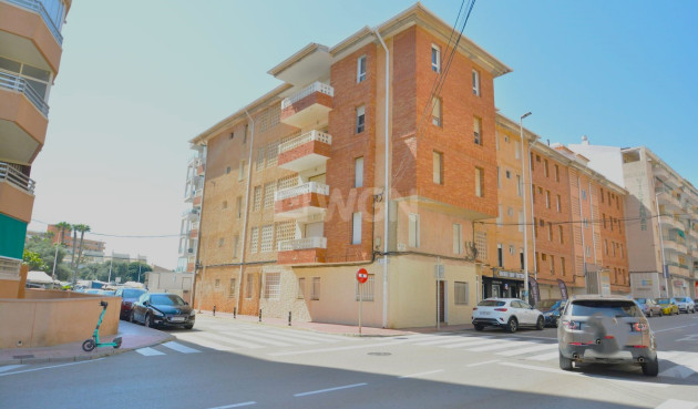 Odsprzedaż - Mieszkanie w bloku - Torrevieja - Costa Blanca