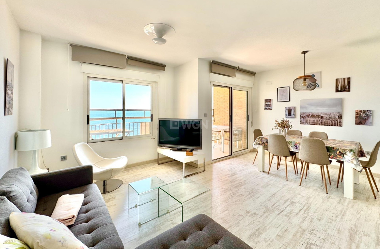 Resale - Apartment / flat - Torrevieja - Estacion De Autobuses