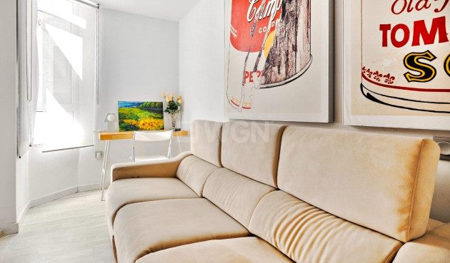 Resale - Apartment / flat - Torrevieja - Estacion De Autobuses