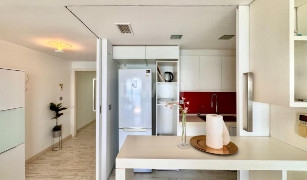 Resale - Apartment / flat - Torrevieja - Estacion De Autobuses