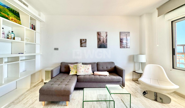 Resale - Apartment / flat - Torrevieja - Estacion De Autobuses