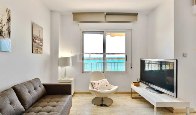 Resale - Apartment / flat - Torrevieja - Estacion De Autobuses