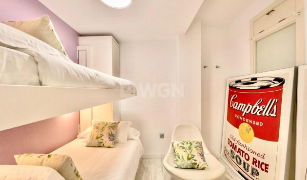 Resale - Apartment / flat - Torrevieja - Estacion De Autobuses