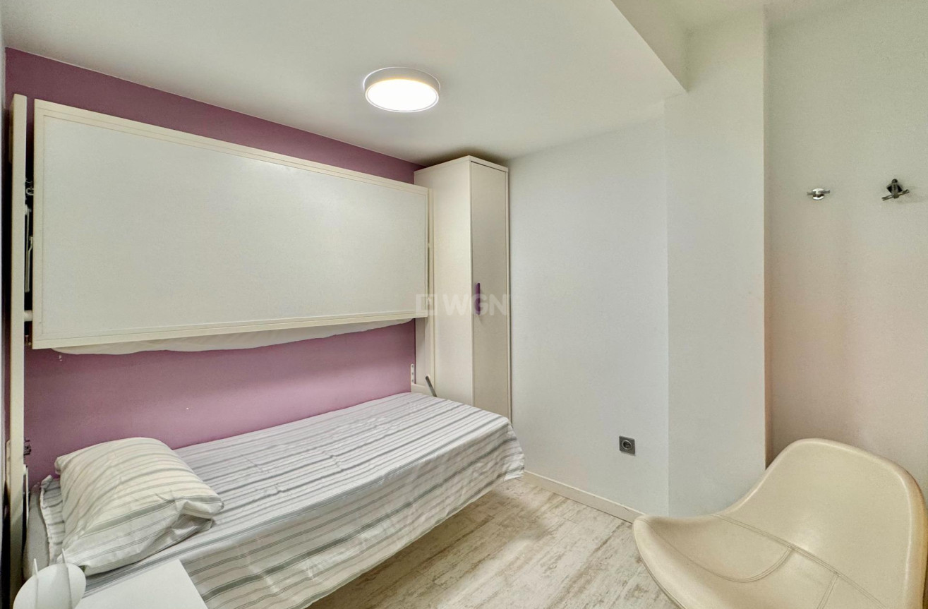 Resale - Apartment / flat - Torrevieja - Estacion De Autobuses