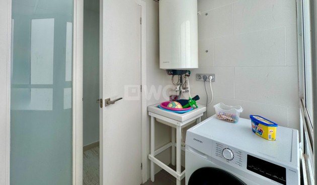 Resale - Apartment / flat - Torrevieja - Estacion De Autobuses