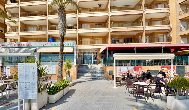 Resale - Apartment / flat - Torrevieja - Estacion De Autobuses