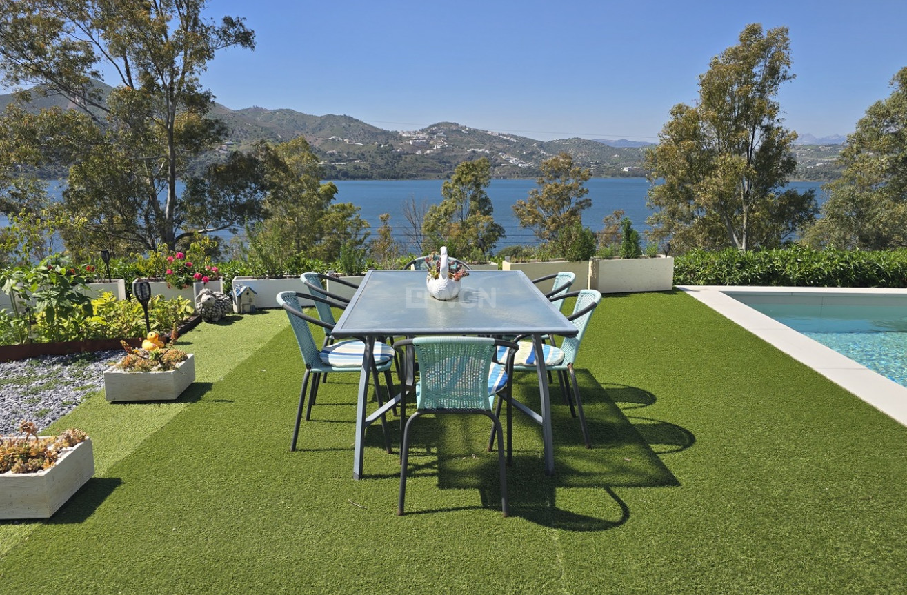 Resale - Villa - Vinuela - Inland