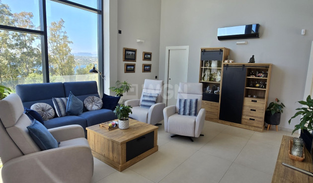 Resale - Villa - Vinuela - Inland