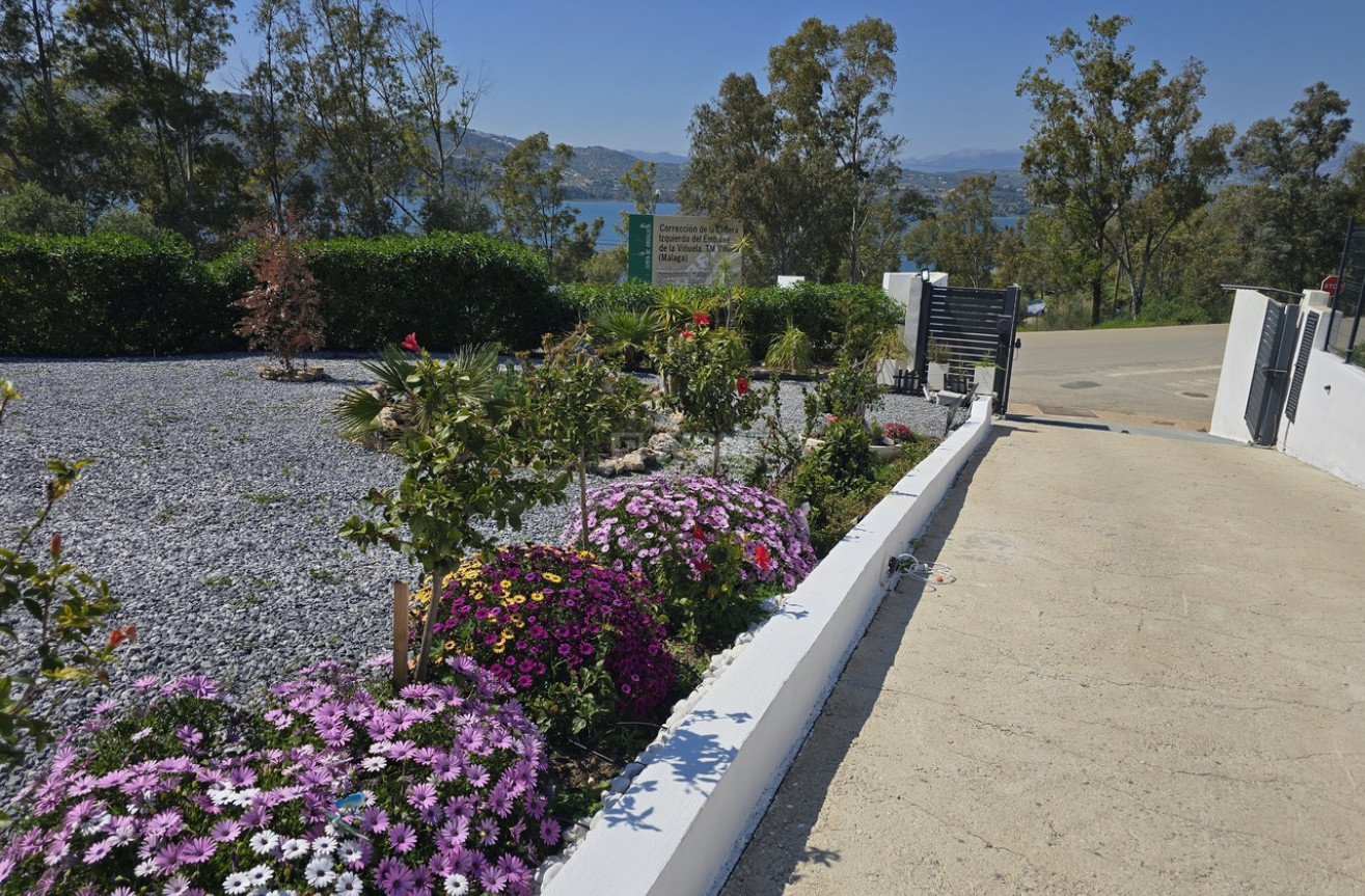 Resale - Villa - Vinuela - Inland