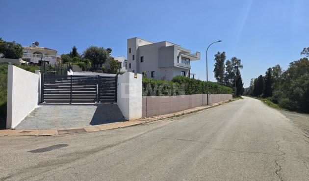 Resale - Villa - Vinuela - Inland