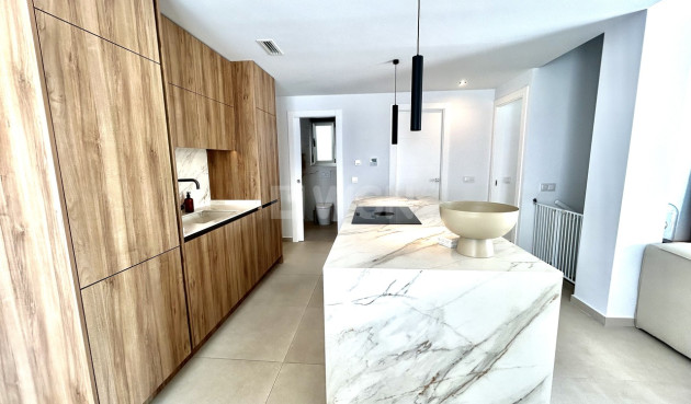 Resale - Villa - San Miguel de Salinas - Inland