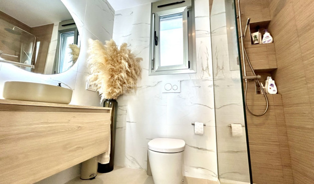 Resale - Villa - San Miguel de Salinas - Inland