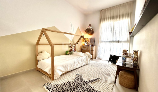 Resale - Villa - San Miguel de Salinas - Inland