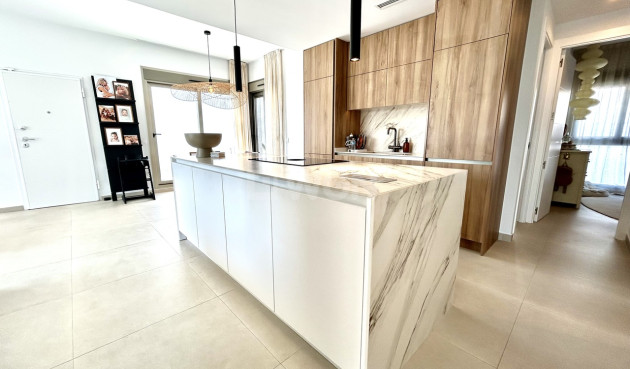 Resale - Villa - San Miguel de Salinas - Inland