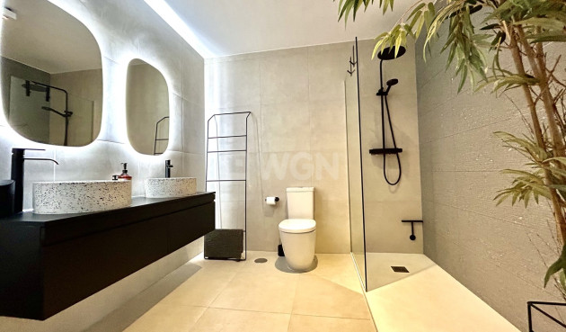 Resale - Villa - San Miguel de Salinas - Inland