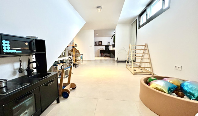 Resale - Villa - San Miguel de Salinas - Inland