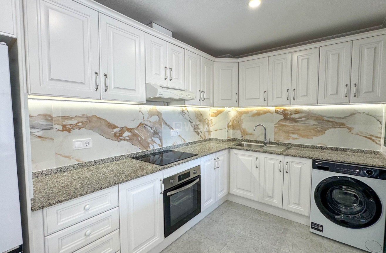 Resale - Apartment / flat - Orihuela Costa - Costa Blanca