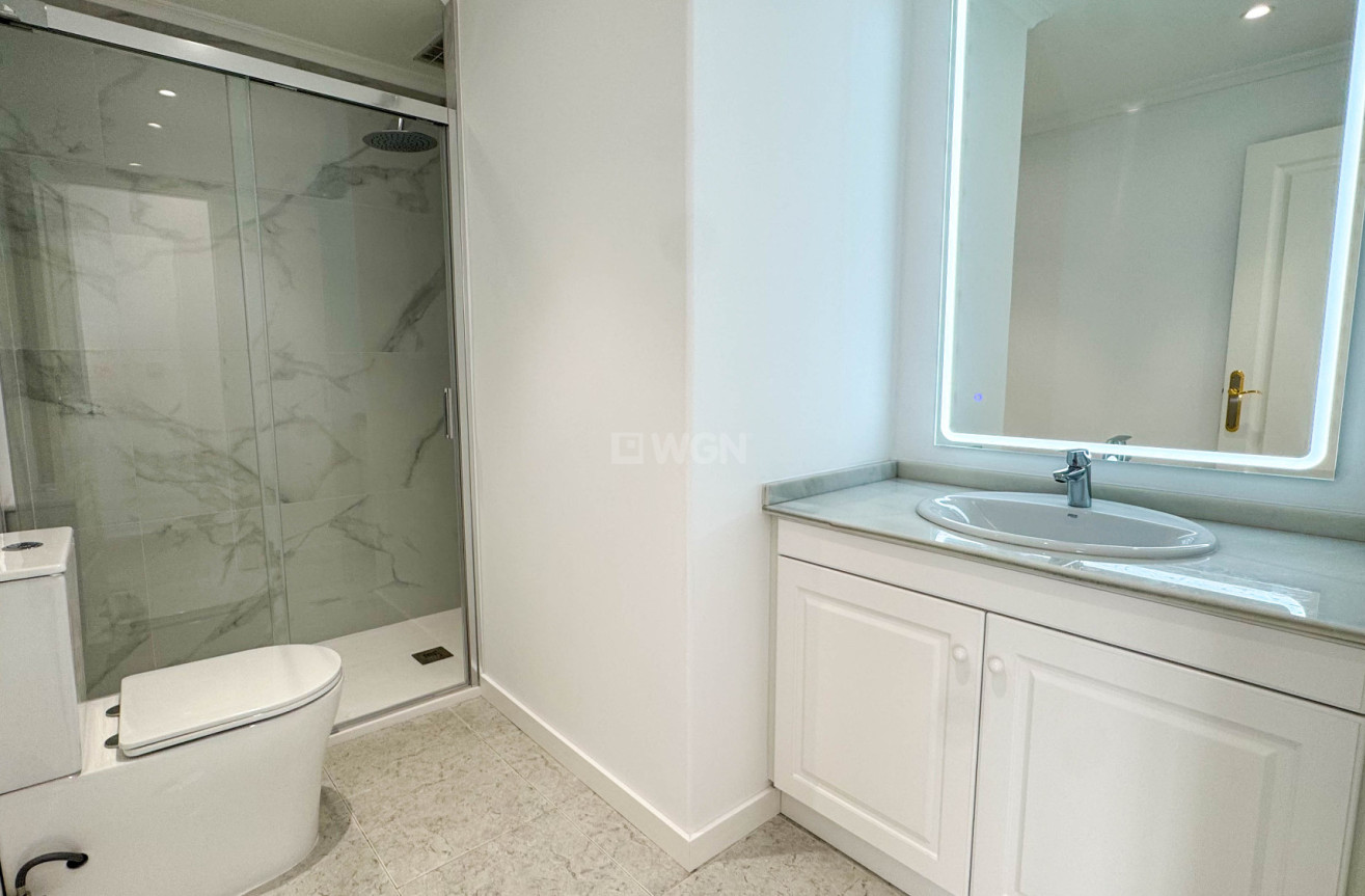 Resale - Apartment / flat - Orihuela Costa - Costa Blanca