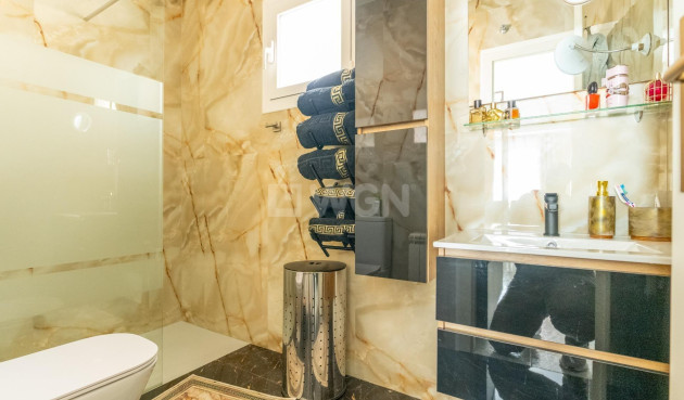 Resale - Villa - Torrevieja - Los Balcones - Los Altos del Edén