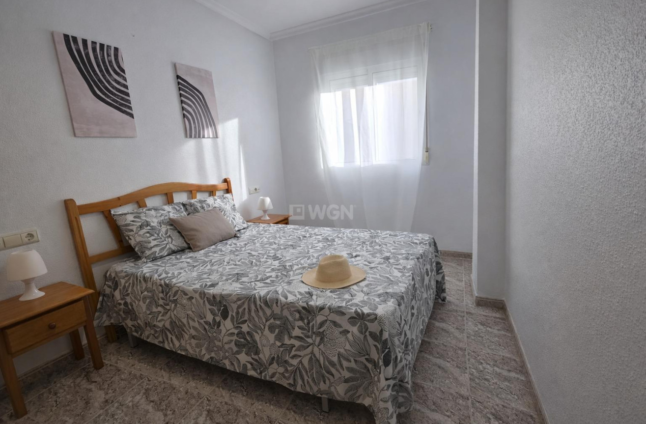 Resale - Apartment / flat - Torrevieja - Centro - Muelle Pesquero