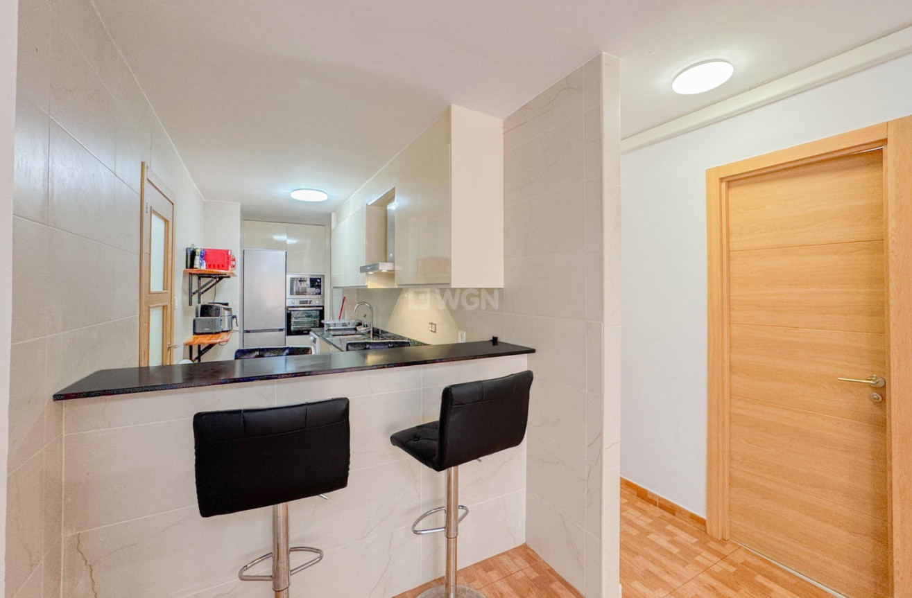 Resale - Apartment / flat - Torrevieja - La Mata Pueblo