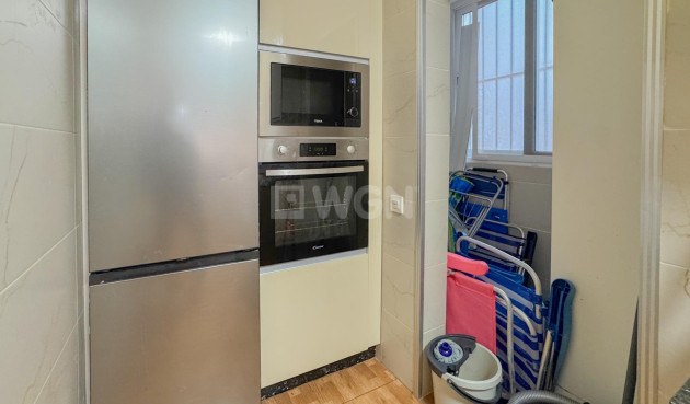 Resale - Apartment / flat - Torrevieja - La Mata Pueblo