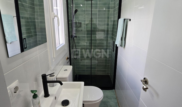 Resale - Villa - Alcaucín - Inland