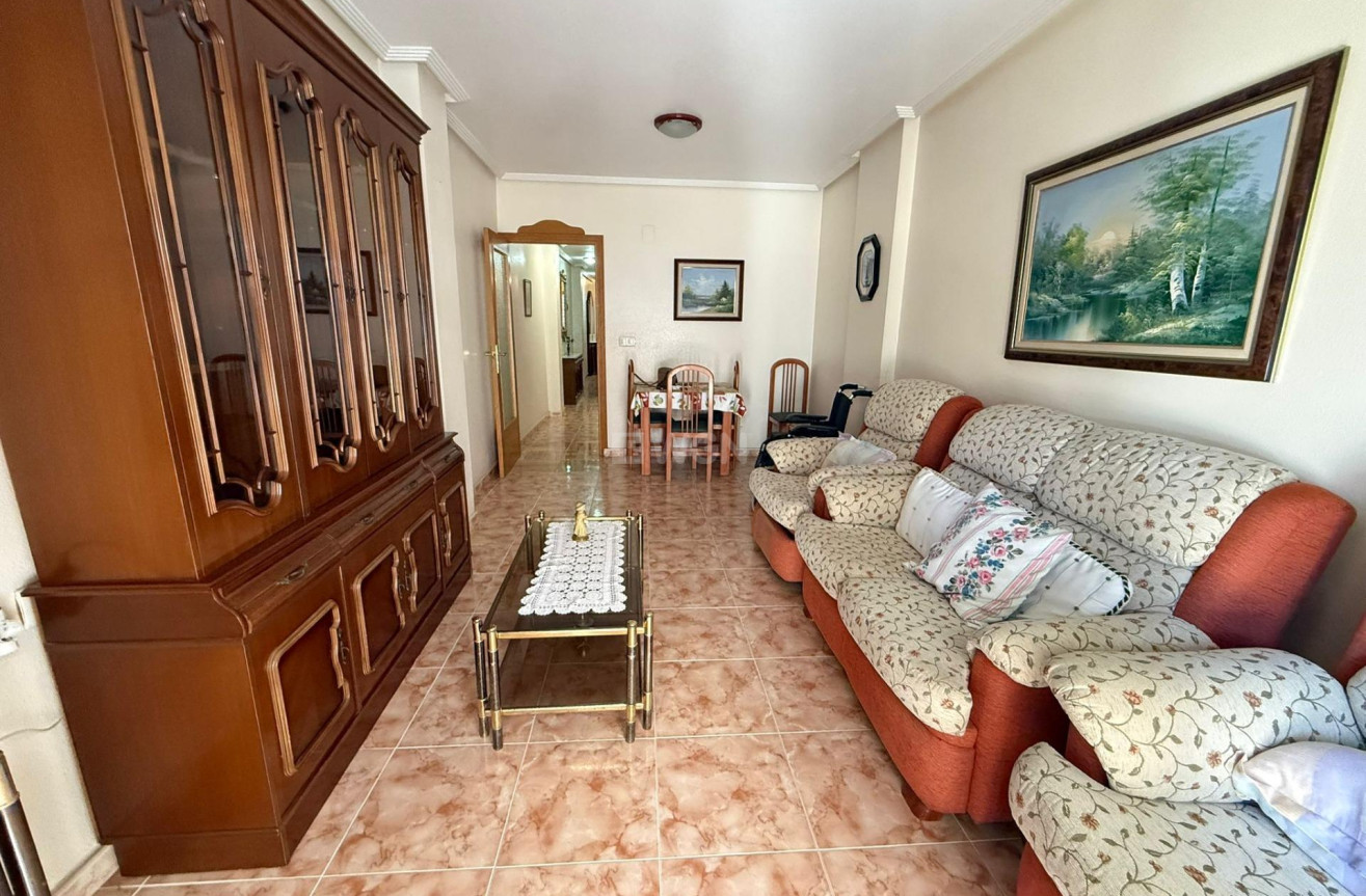 Resale - Apartment / flat - Torrevieja - Playa del Cura