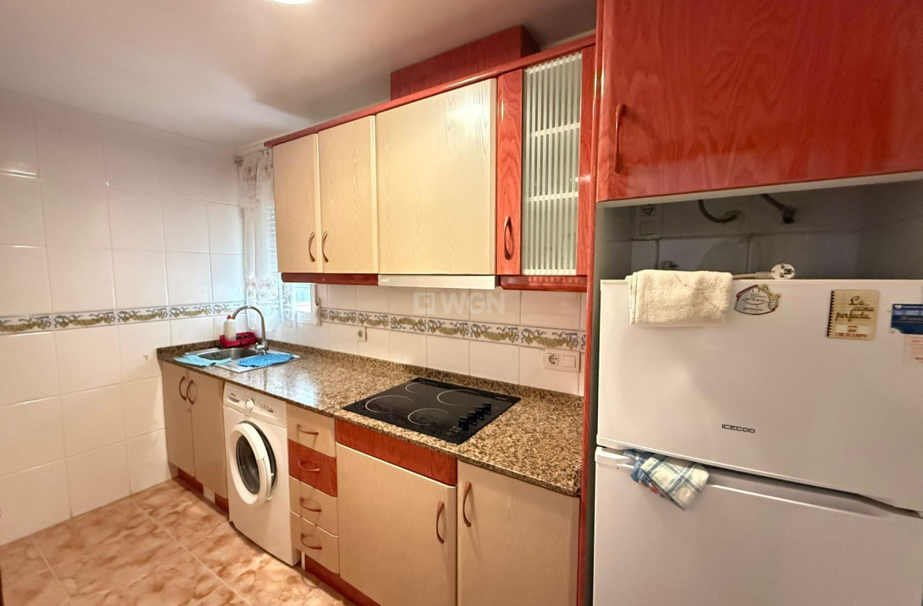 Resale - Apartment / flat - Torrevieja - Playa del Cura