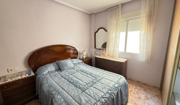 Resale - Apartment / flat - Torrevieja - Playa del Cura