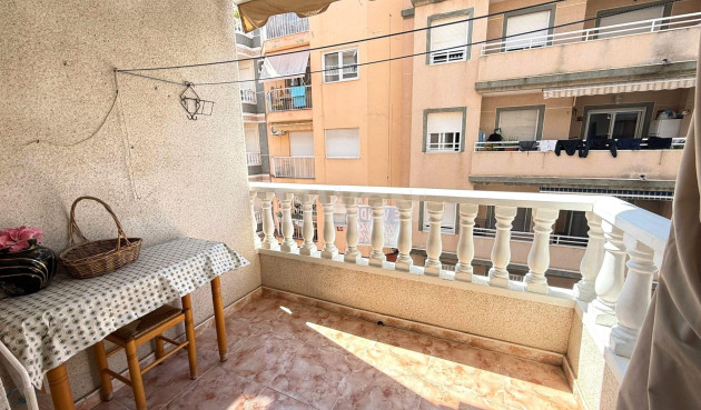 Resale - Apartment / flat - Torrevieja - Playa del Cura