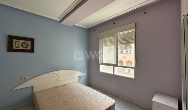 Resale - Apartment / flat - Torrevieja - Estacion De Autobuses