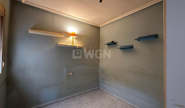 Resale - Apartment / flat - Torrevieja - Estacion De Autobuses