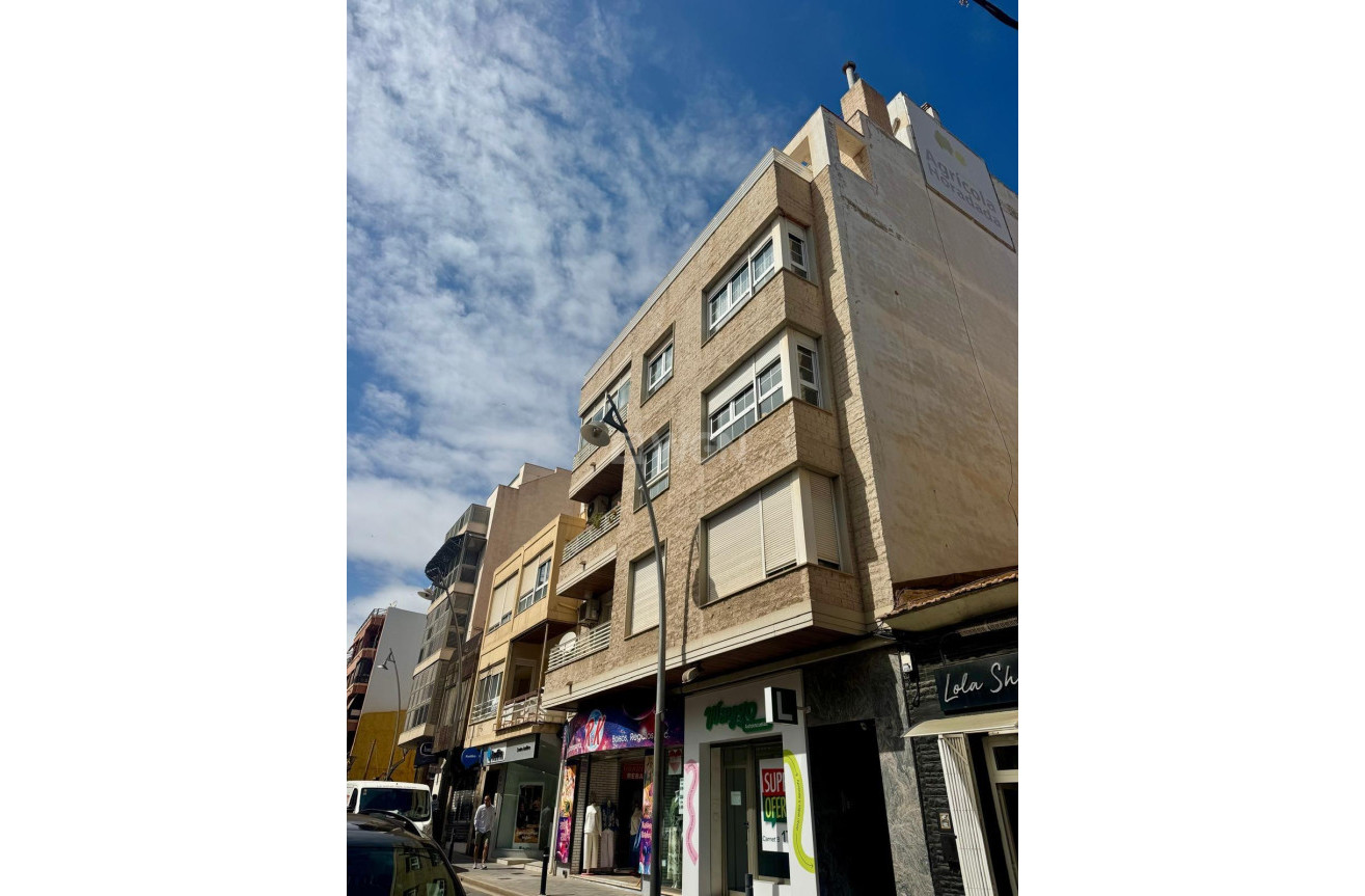 Resale - Apartment / flat - Torrevieja - Centro