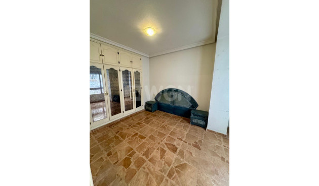 Resale - Apartment / flat - Torrevieja - Centro