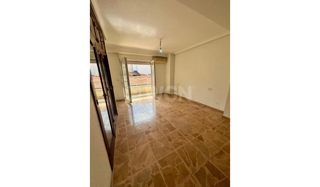 Resale - Apartment / flat - Torrevieja - Centro
