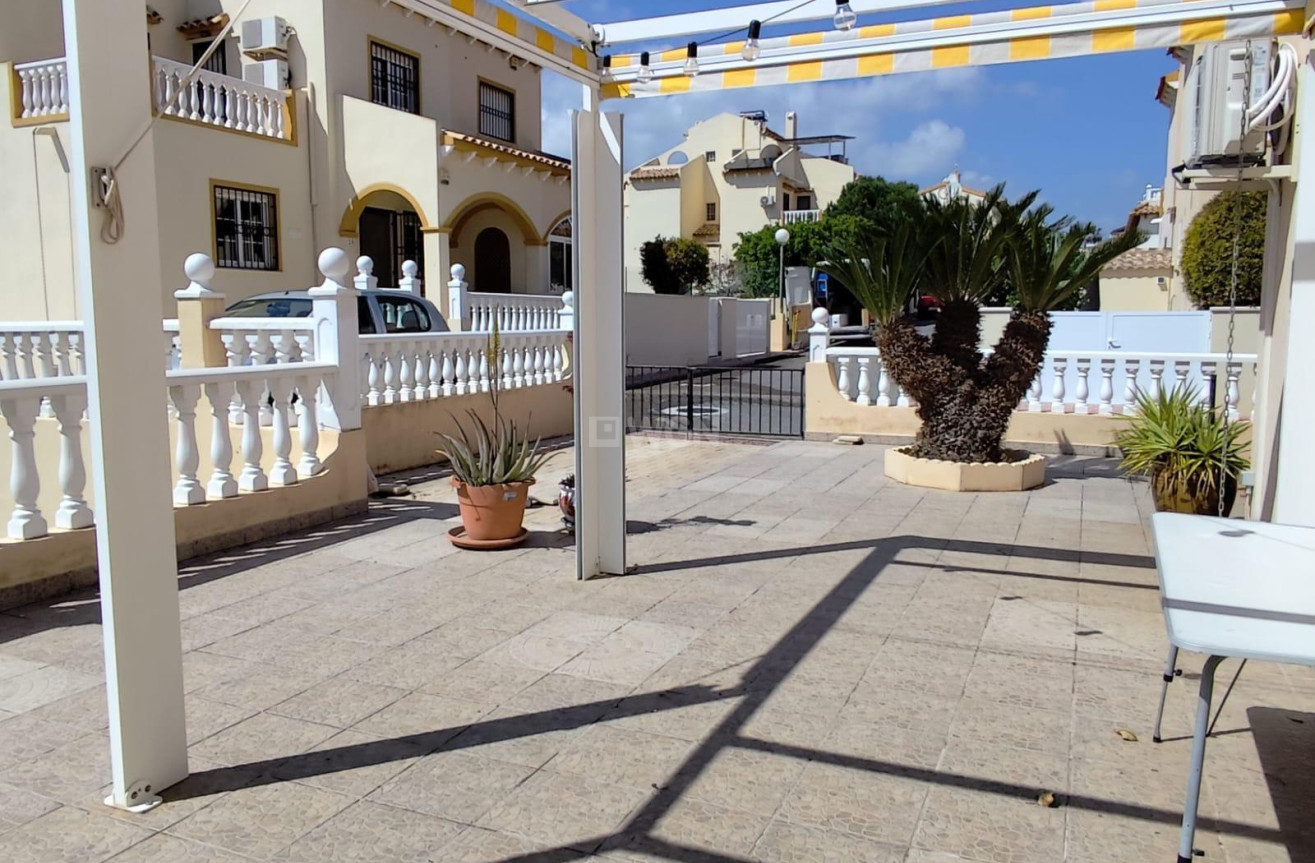 Resale - Bungalow - Orihuela - Urbanización Perla Del Mar