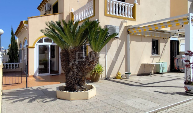Resale - Bungalow - Orihuela - Urbanización Perla Del Mar