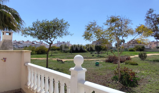 Resale - Bungalow - Orihuela - Urbanización Perla Del Mar