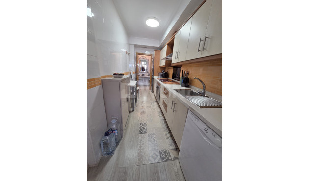 Reventa - Apartamento / piso - Torrevieja - Costa Blanca