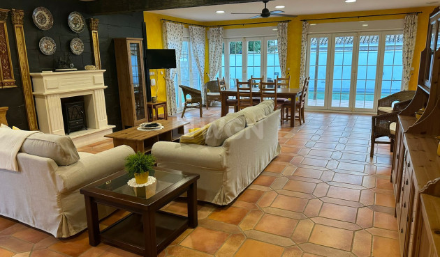 Resale - Villa - La Manga del Mar Menor - Costa Calida