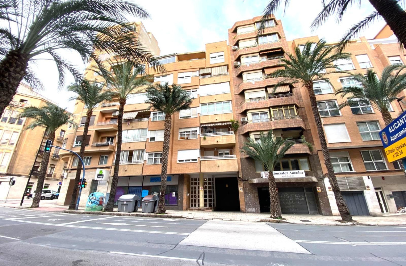 Resale - Apartment / flat - Alicante - Costa Blanca